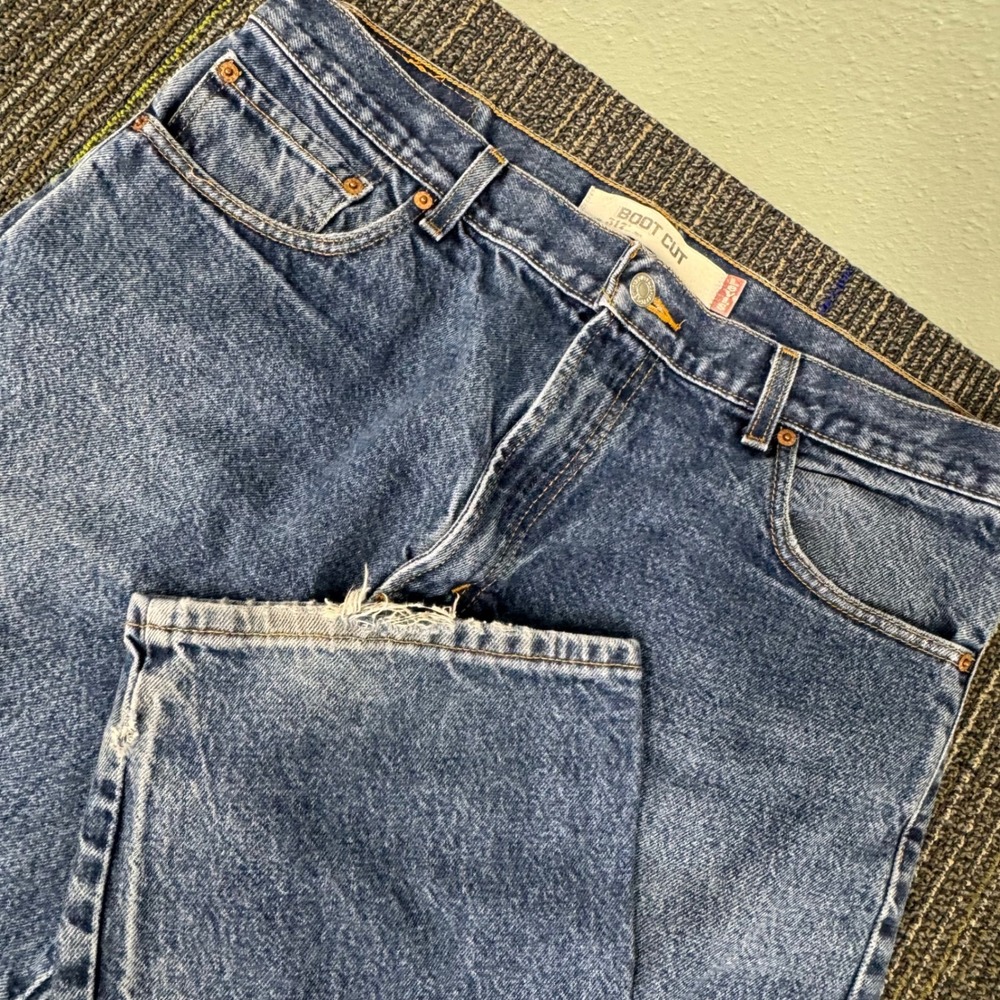 Levi's 517 Bootcut Jeans Mens 36x34 Blue Good Distressed Frayed Hem 100% Cotton
